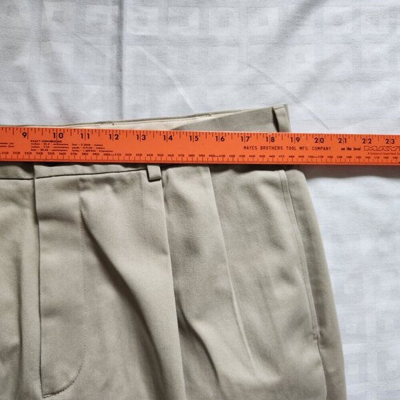 Brooks Brothers Advantage Chino Pleated Khaki Pants Elliot Mens 38x30 Office - Picture 5 of 7